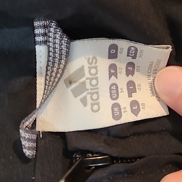 Adidas women's medium black thin jacket - Picture 2 of 7